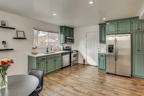 House (2 Bedrooms) | Interior - 3 Mi to Geha Field at Arrowhead: Easy Match Access (Independence)