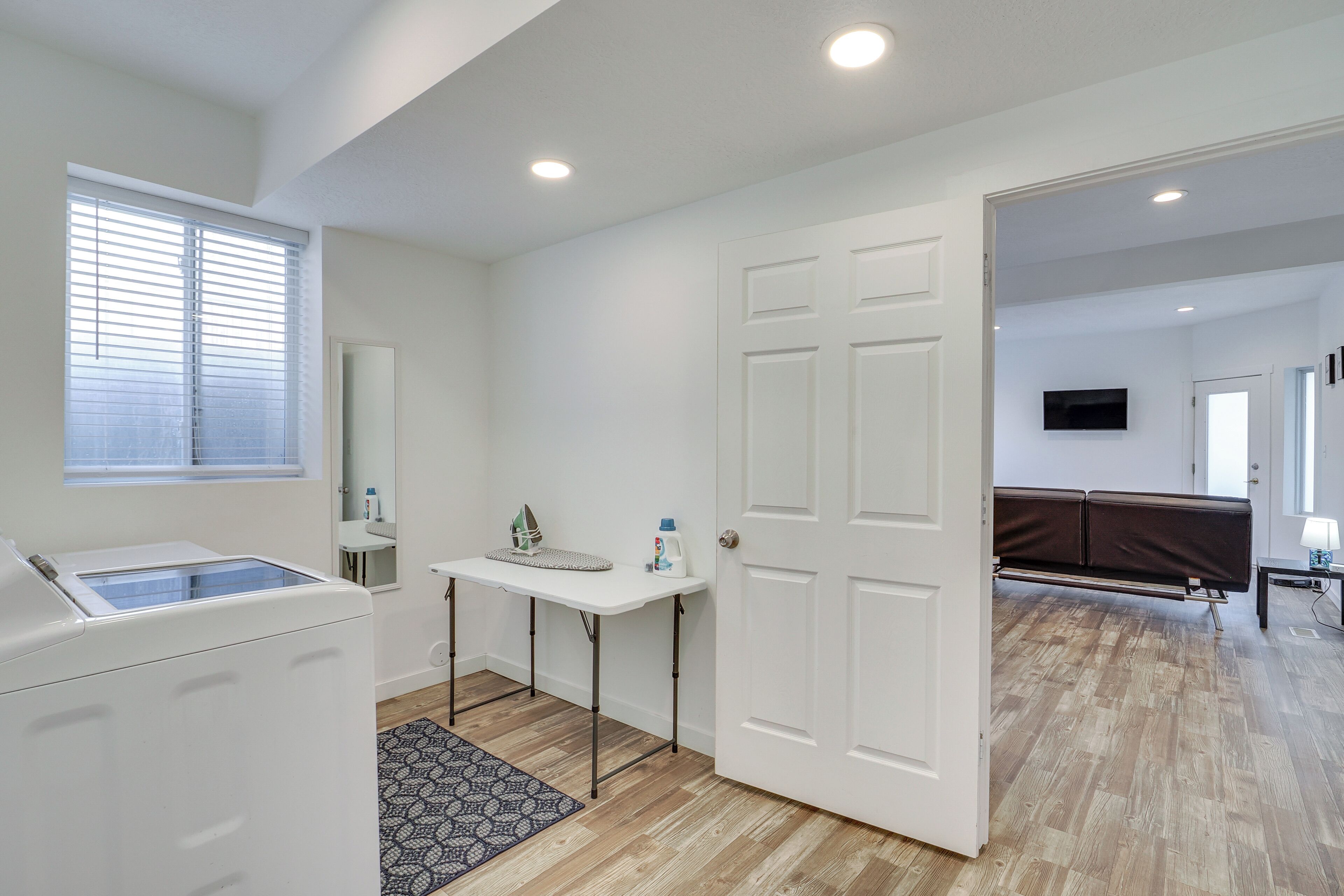 Apartment (1 Bedroom) | Interior