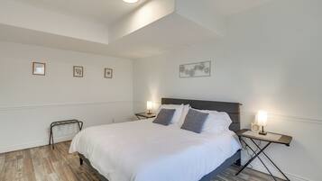 Apartment (1 Bedroom) | Interior