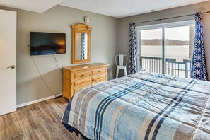 House (3 Bedrooms) | Interior - Private Dock at Ozarks Home Next to Margaritaville (Osage Beach)