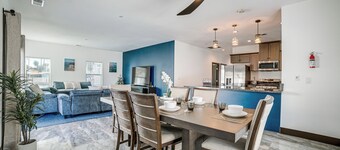 Fully Updated! Prime Riverside Spot Near Dtwn