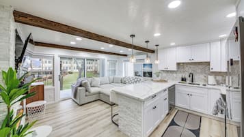 Apartment (1 Bedroom) | Front of property