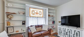 Walk to Everything! Historic Billings Home w/ Deck