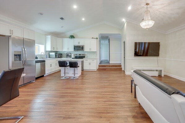 Apartment (3 Bedrooms) | Interior - Walk to Avondale Eats & Brews: Urban Getaway (Birmingham)