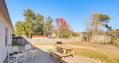 2 Mi to Beaches: Breezy Panama City Home w/ Deck!