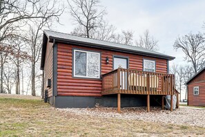 House (2 Bedrooms) | Interior - Stunning Views! Table Rock Lake Cabin Near Marina (Shell Knob)