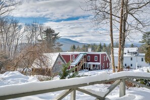House (2 Bedrooms) | Interior - 1 Mi to Black Mountain: Home w/ Hot Tub Access (Jackson)