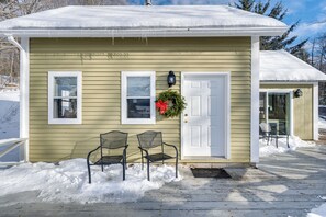 House (2 Bedrooms) | Interior - 1 Mi to Black Mountain: Home w/ Hot Tub Access (Jackson)