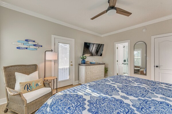Family Friendly & Resort Perks! Perdido Key Condo - Florida