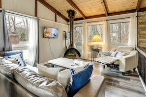 House (3 Bedrooms) | Interior - Family Home w/ Lake of the Woods Community Perks! (Locust Grove)