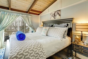 House (3 Bedrooms) | Interior - Family Home w/ Lake of the Woods Community Perks! (Locust Grove)