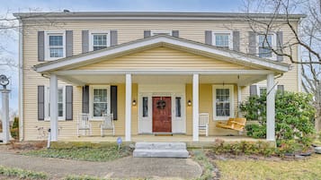House (3 Bedrooms) | Front of property
