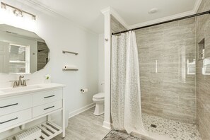 Interior - Fully Renovated! Goldsboro Gem w/ Yard & Porch (Goldsboro)
