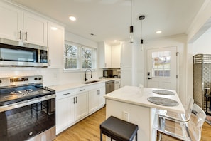 House (3 Bedrooms) | Interior - Fully Renovated! Goldsboro Gem w/ Yard & Porch (Goldsboro)