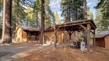 House (3 Bedrooms) | Front of property