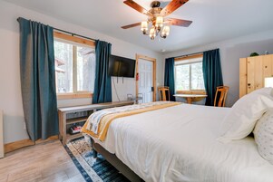 Apartment (0 Bedroom) | Interior