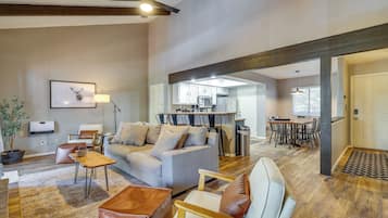 Apartment (2 Bedrooms) | Front of property