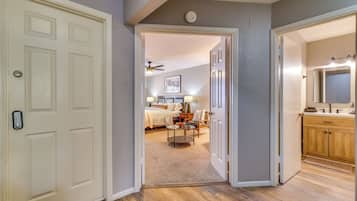 Apartment (1 Bedroom) | Interior