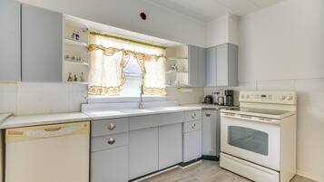 Apartment (1 Bedroom) | Interior