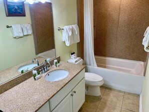 Condo, 1 Bedroom | Bathroom - Beachgate Condo Suites And Hotel 533 1 Bedroom Condo (Port Aransas)
