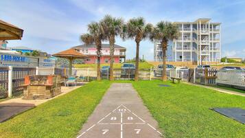 Condo, 1 Bedroom | Property grounds