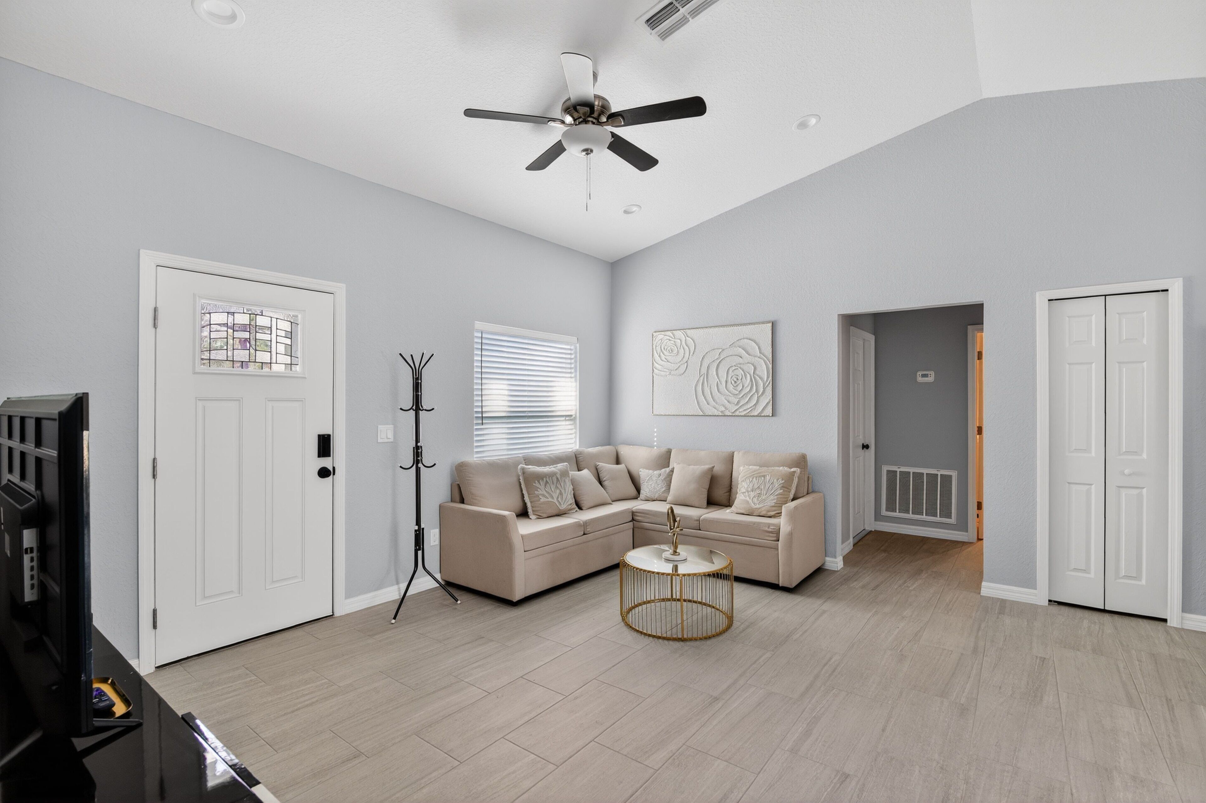 House, 3 Bedrooms | Living area | Smart TV, streaming services