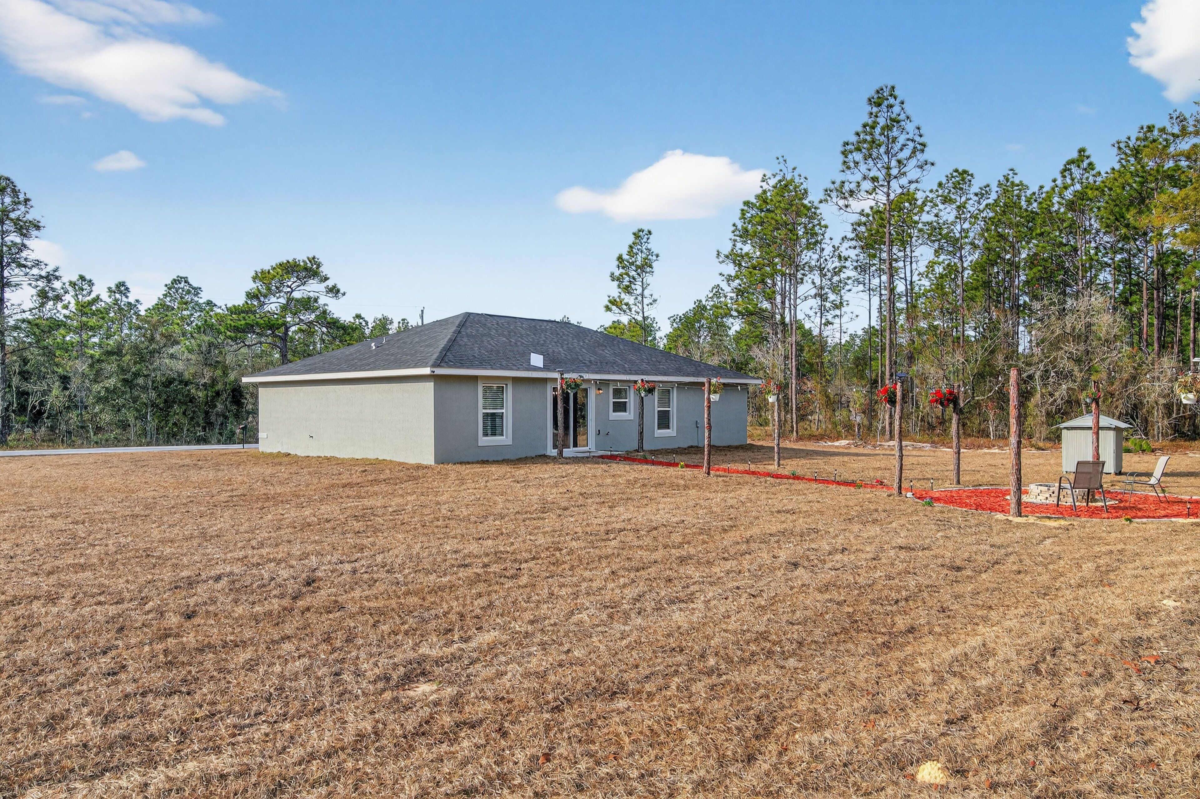 House, 3 Bedrooms | Exterior