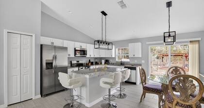 Modern Luxurious Home On 1 Private Acre 3 Bedroom Home