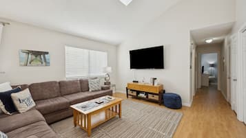 Kondominium, 2 kamar tidur | Area keluarga