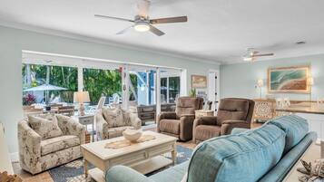 House, 3 Bedrooms | Living area