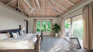 4 habitaciones, tabla de planchar con plancha, cuna de viaje y internet 