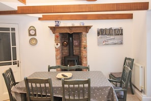 Dining - Unique town house with games room (Padstow)