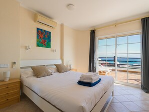 3 bedrooms, iron/ironing board, free WiFi, bed sheets - La Gloria Villas San Agustin I (Maspalomas)