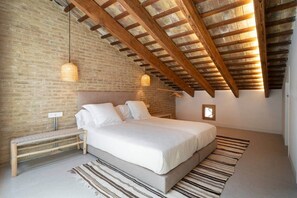 3 bedrooms, iron/ironing board, travel cot, free WiFi - Oasis in Cabañal 4 (Valencia)