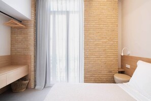 3 bedrooms, iron/ironing board, travel crib, free WiFi - Oasis in Cabañal 4 (Valencia)