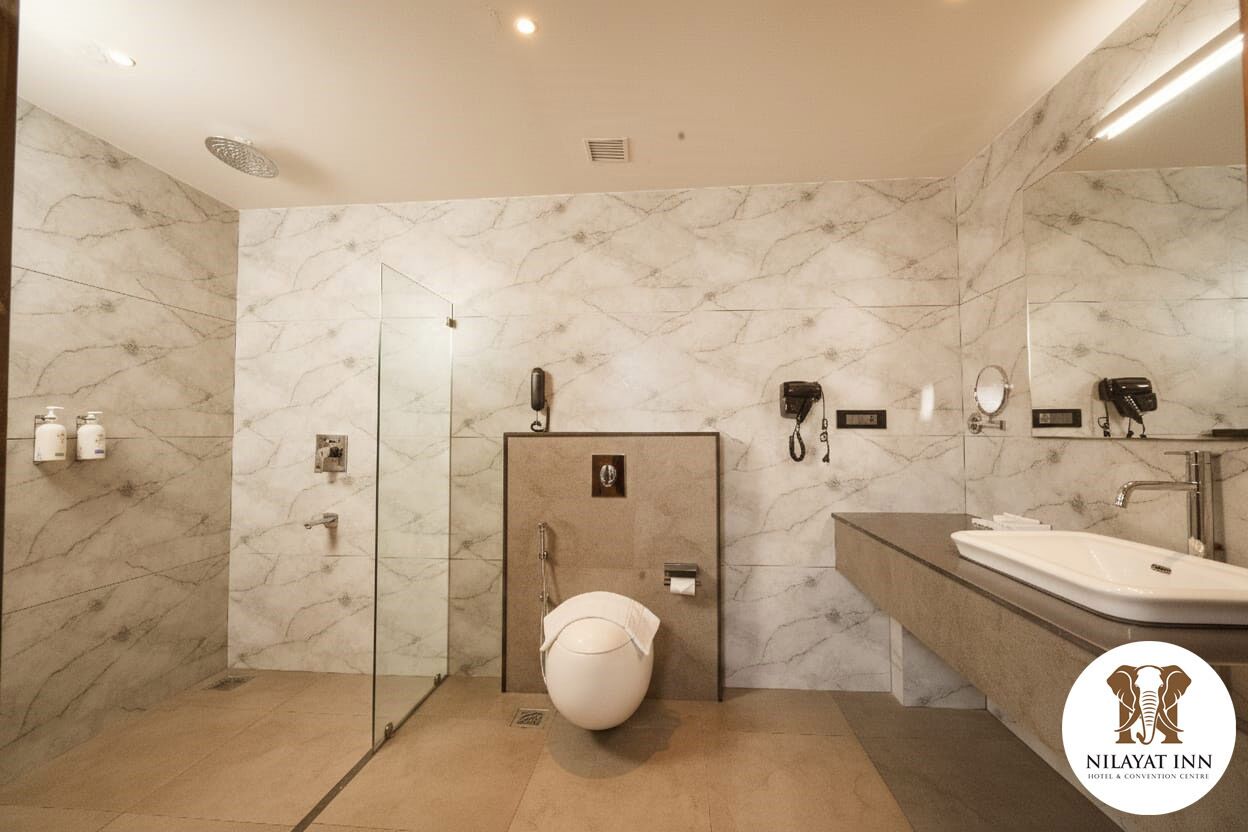 Presidential Double Room, Garden View | Bathroom | Shower, hair dryer, towels, soap