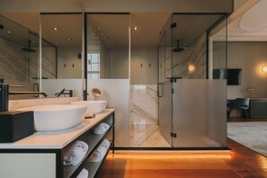 Bathroom - Torel Private Collection (Porto)