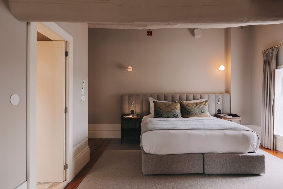 Junior Suite | In-room safe, blackout drapes, soundproofing, free WiFi