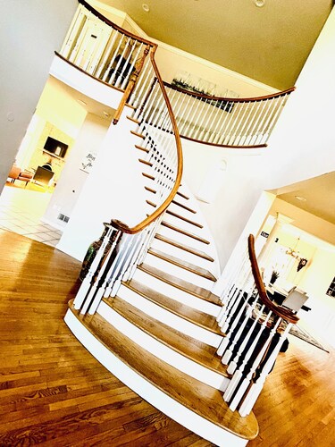 Cozy 1-bedroom with private bedroom tub and shower in a house with amenities