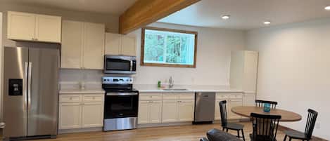 Microwave, oven, stovetop, dishwasher