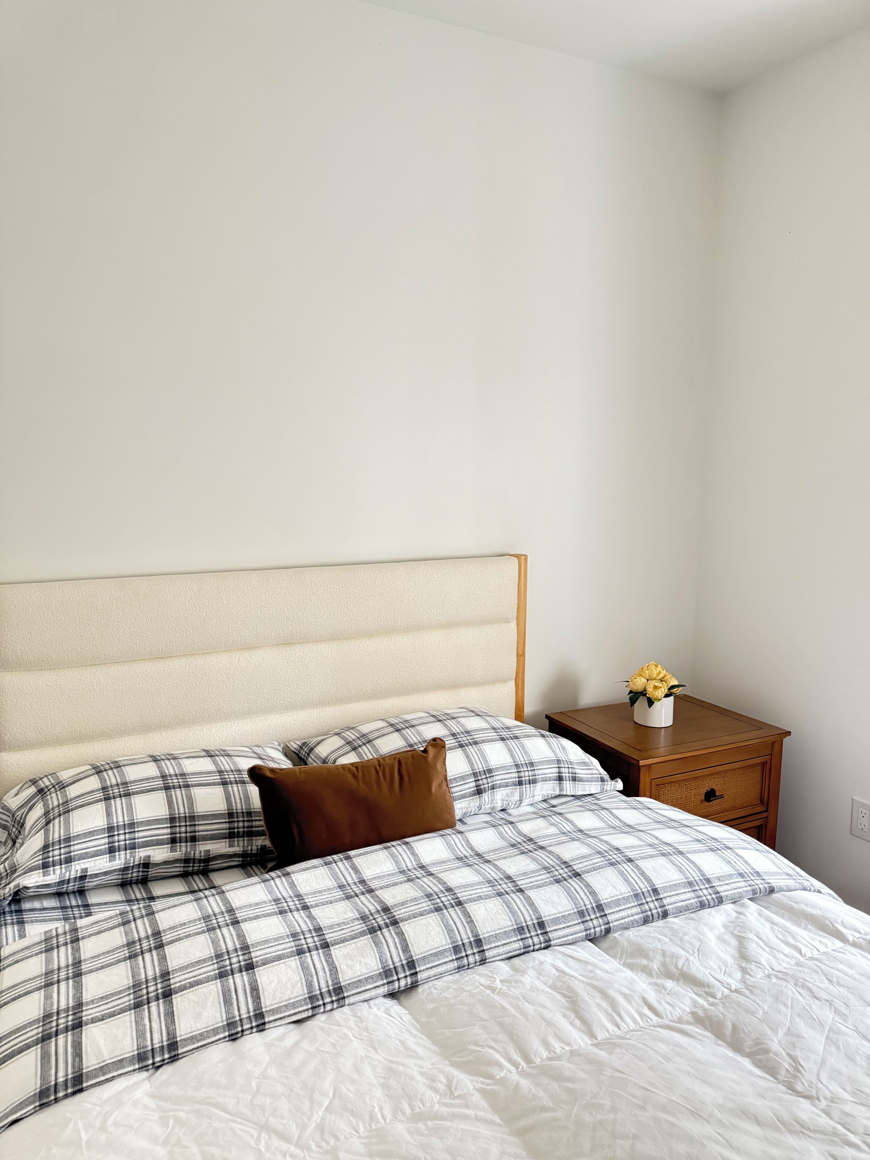 3 bedrooms, iron/ironing board, WiFi (free), bed sheets