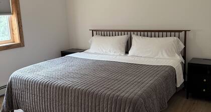 Beautiful 3-bedroom, 2.5-bath townhome in a prime Delta Junction near FtGreely