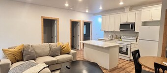 Beautiful 3bedroom 2bath garden level apartment in a prime DeltaJunctionFtGreely