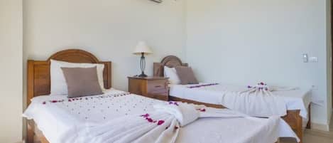 WiFi, bed sheets