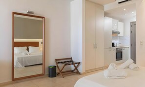 Room - Mini Villa with Sea View (Malia)