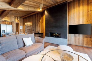 TV, stereo - Observatoire - Sompteux Loft | 3CHBR | Elégant | Vues (Megève)