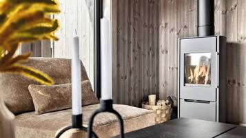 Cabin, 4 Bedrooms, Terrace, Lake View | Interior