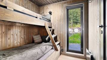 Cabin, 4 Bedrooms, Terrace, Lake View | 4 bedrooms