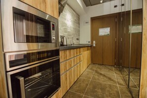 Microwave, oven, stovetop - Orbi Beach Tower Panoramic T3 (Batumi)