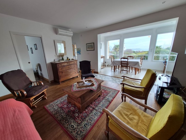 Spot Exceptionnel ! Appartement Dans Maison De Charme, Baignade Au Bas Du Jardin - Baden, France